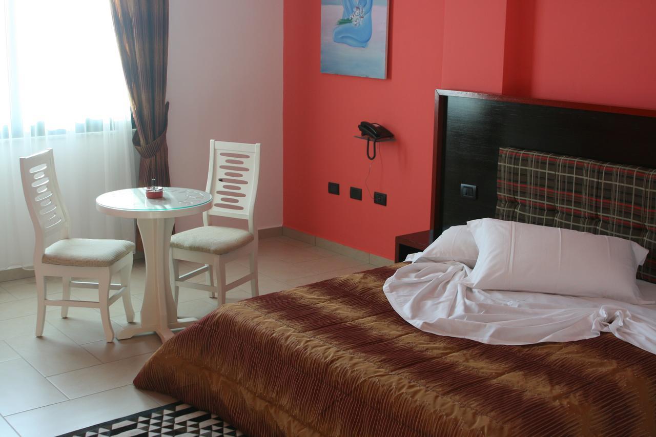 Hotel Siklad Lezhë المظهر الخارجي الصورة